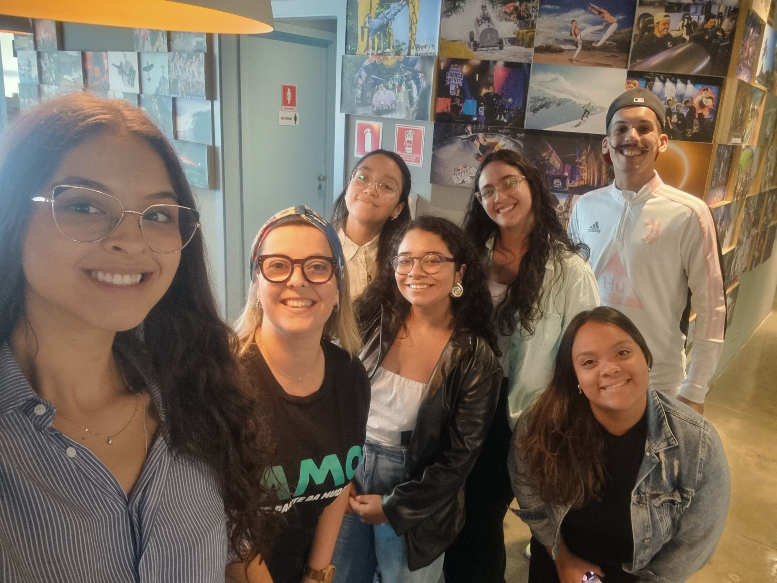 Agência visita escritório da Red Bull Basil