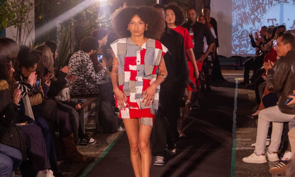 Desfile de moda na Universidade Anhembi Morumbi