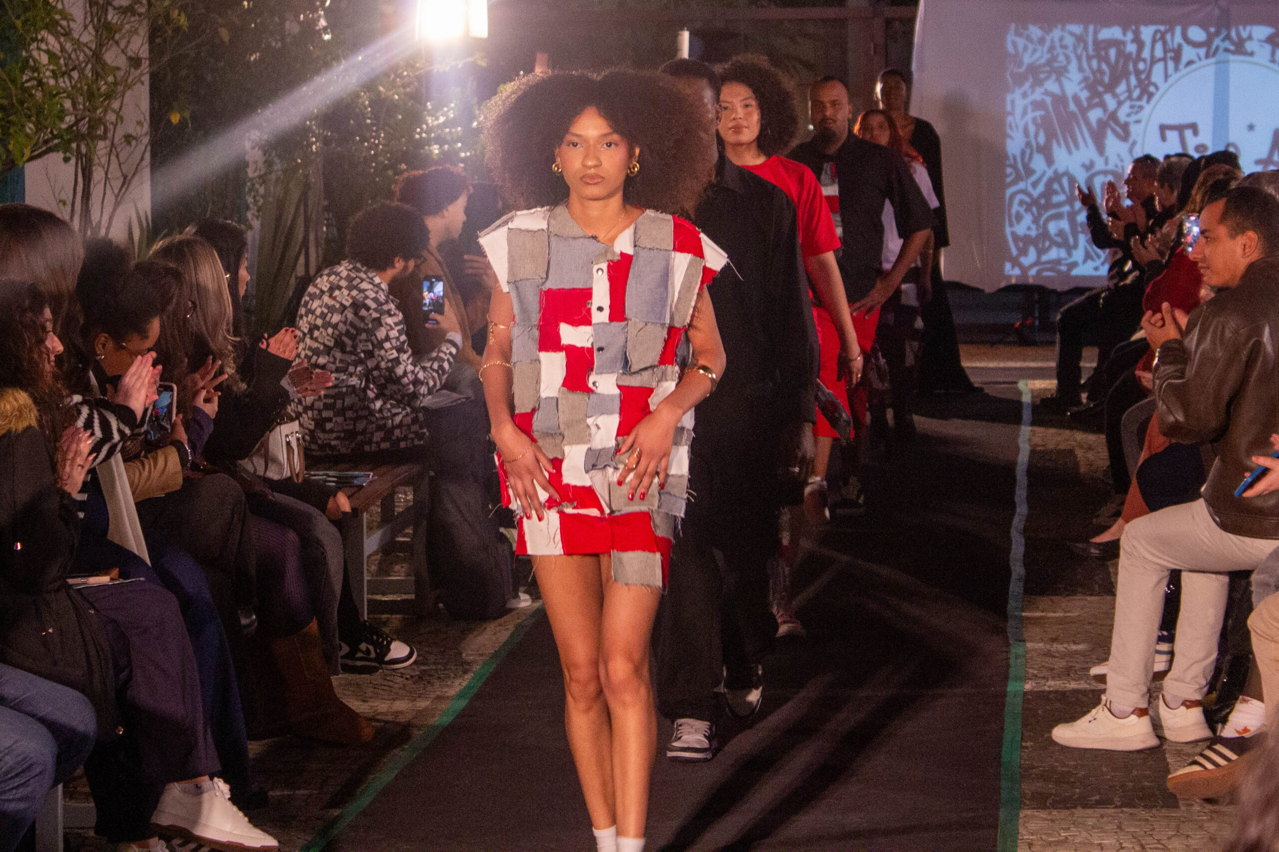 Desfile de moda na Universidade Anhembi Morumbi